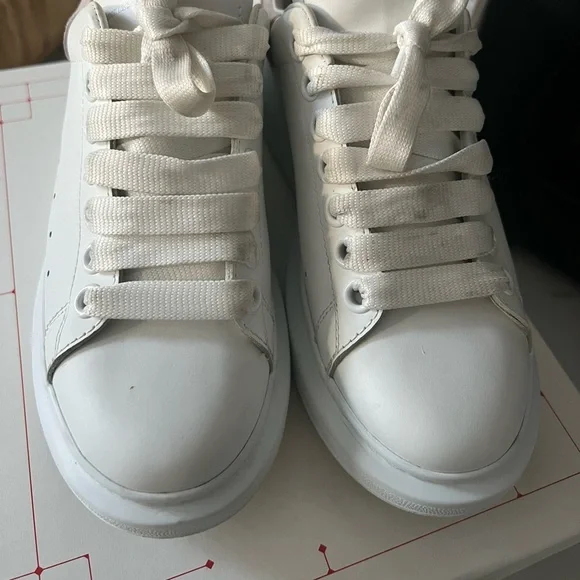 Alexander McQueen sneakers size 37 - Picture 7 of 10